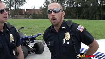 Big Dicked Criminal Bottoming For Two Sexy Hairy Cops free video